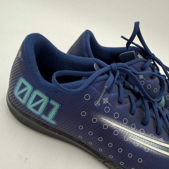 Nike Mercerial Vapor 13 Club Junior Indoor Football Shoes Size 3 NWOT - Picture 2 of 8